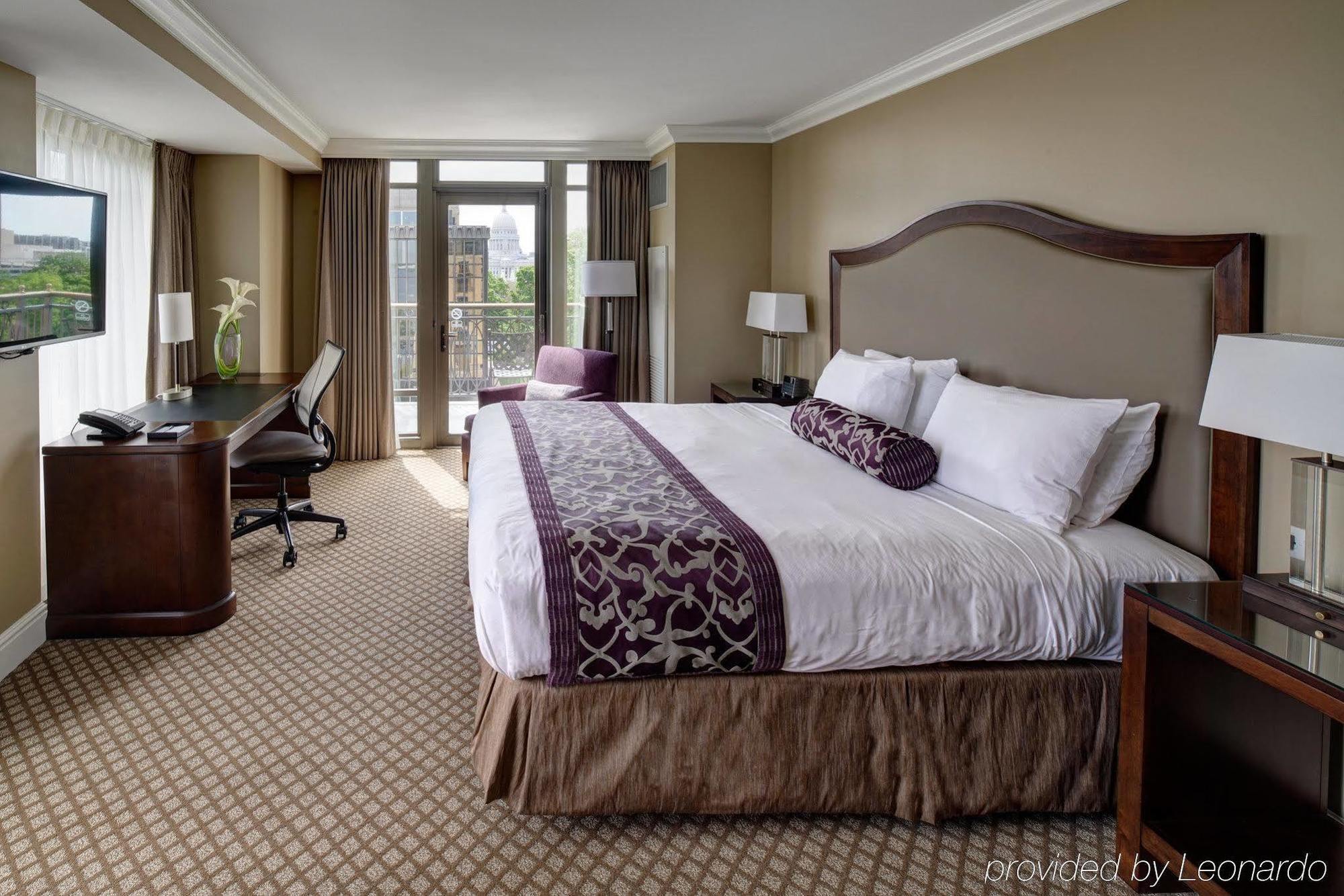 The Edgewater Hotel 4*