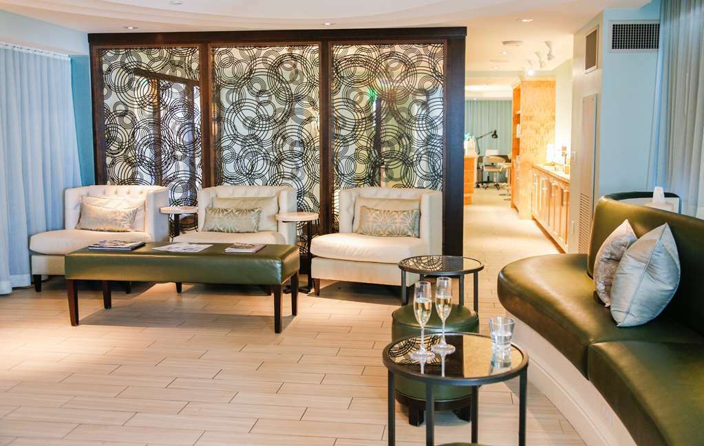 The Edgewater Hotel 4*